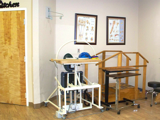 Spring Gate Therapy Equipment
